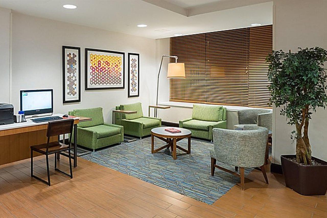 Holiday Inn Express - Times Square By Ihg New York Esterno foto