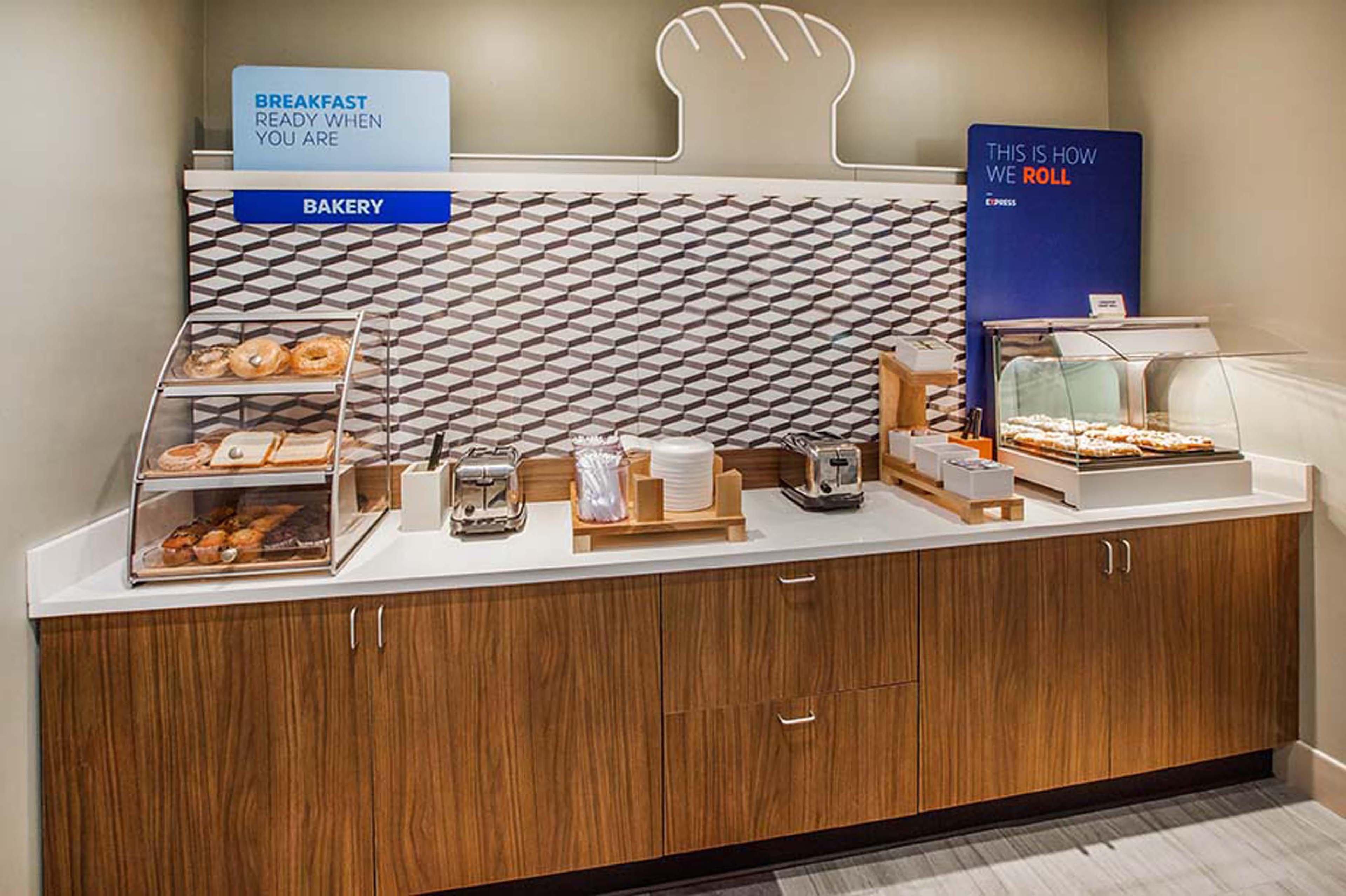 Holiday Inn Express - Times Square By Ihg New York Esterno foto