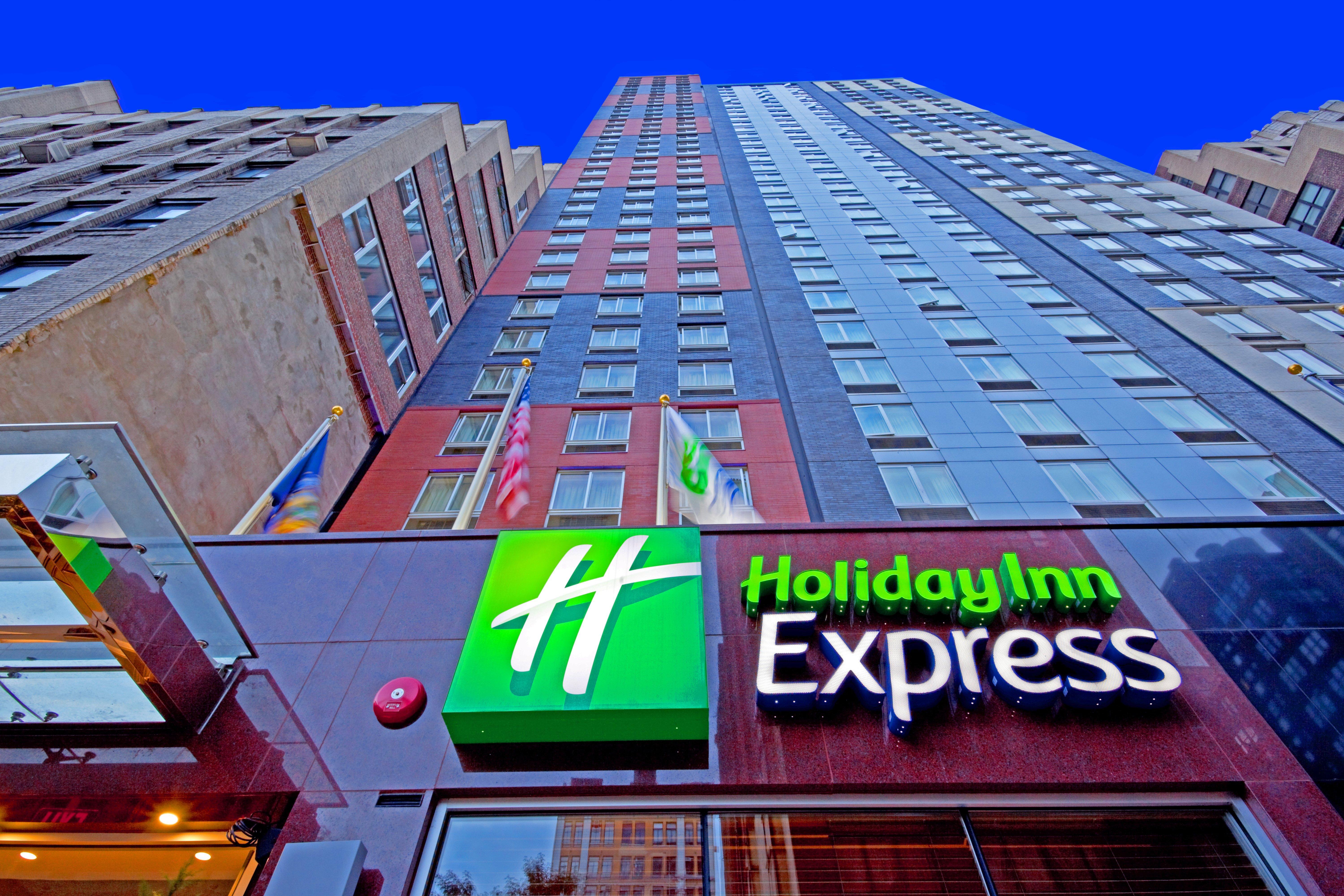 Holiday Inn Express - Times Square By Ihg New York Esterno foto