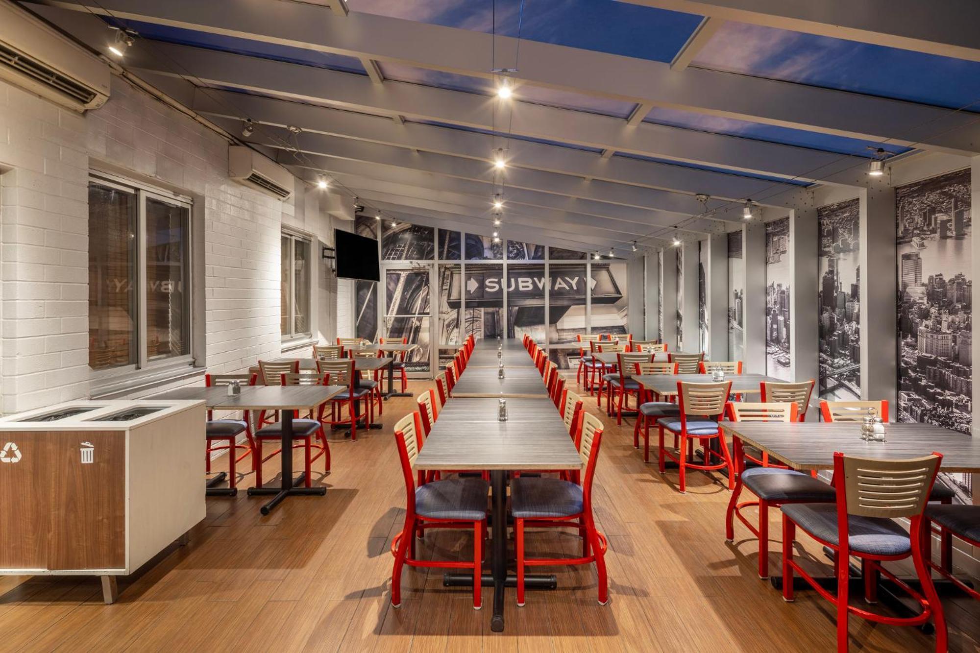 Holiday Inn Express - Times Square By Ihg New York Esterno foto